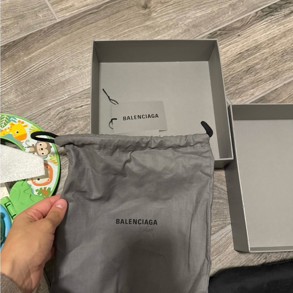 Balenciaga belt - Picture 4 of 5